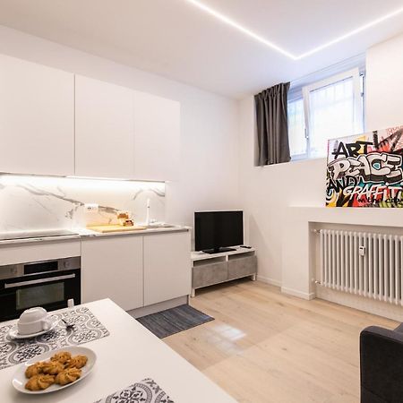 Luxury Apartment - A Due Passi Dal Centro Di Milano Exterior photo